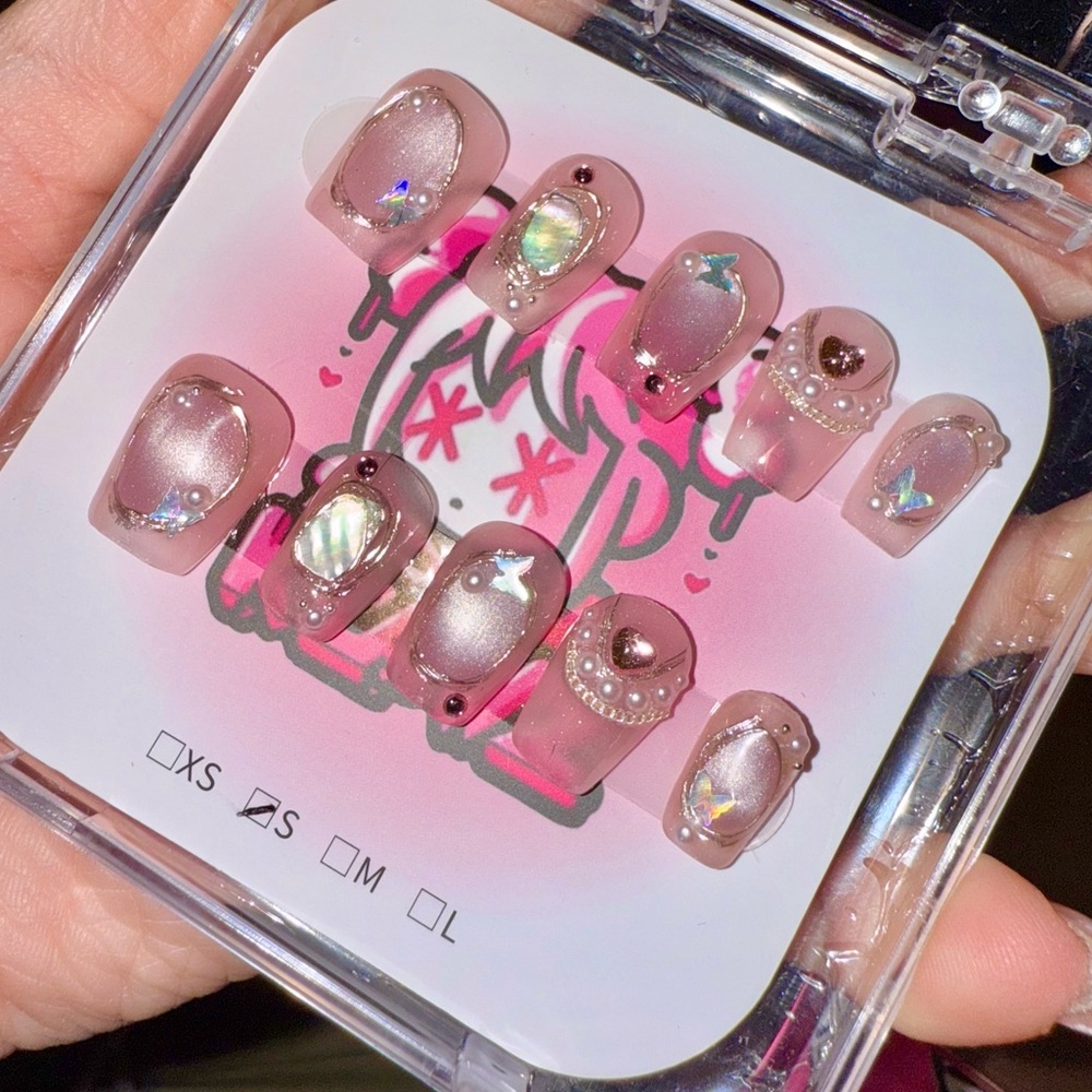 KLAWZ 10 pc luxury press on nails short square shaped